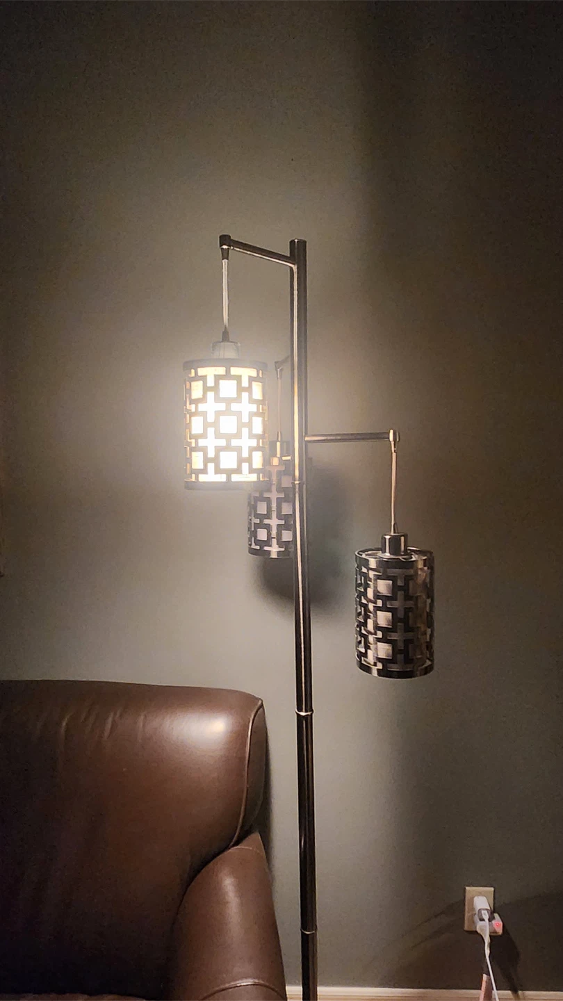 Cordona 3-Light Floor Lamp - photo 5