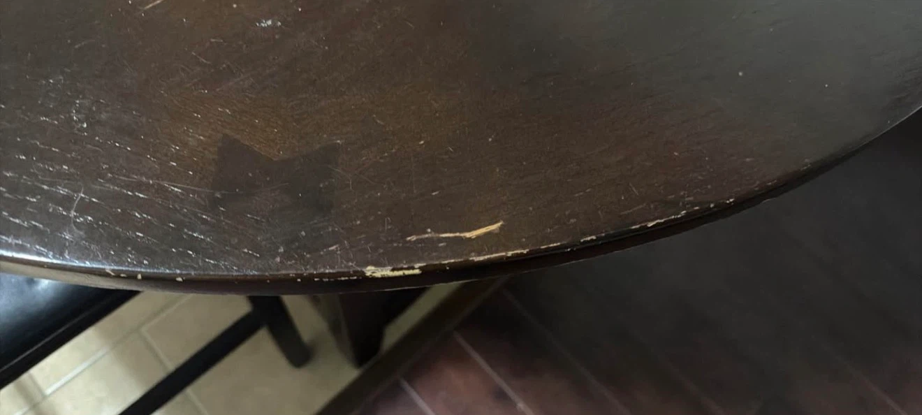 Dinning Table 4 chairs extendable - photo 3
