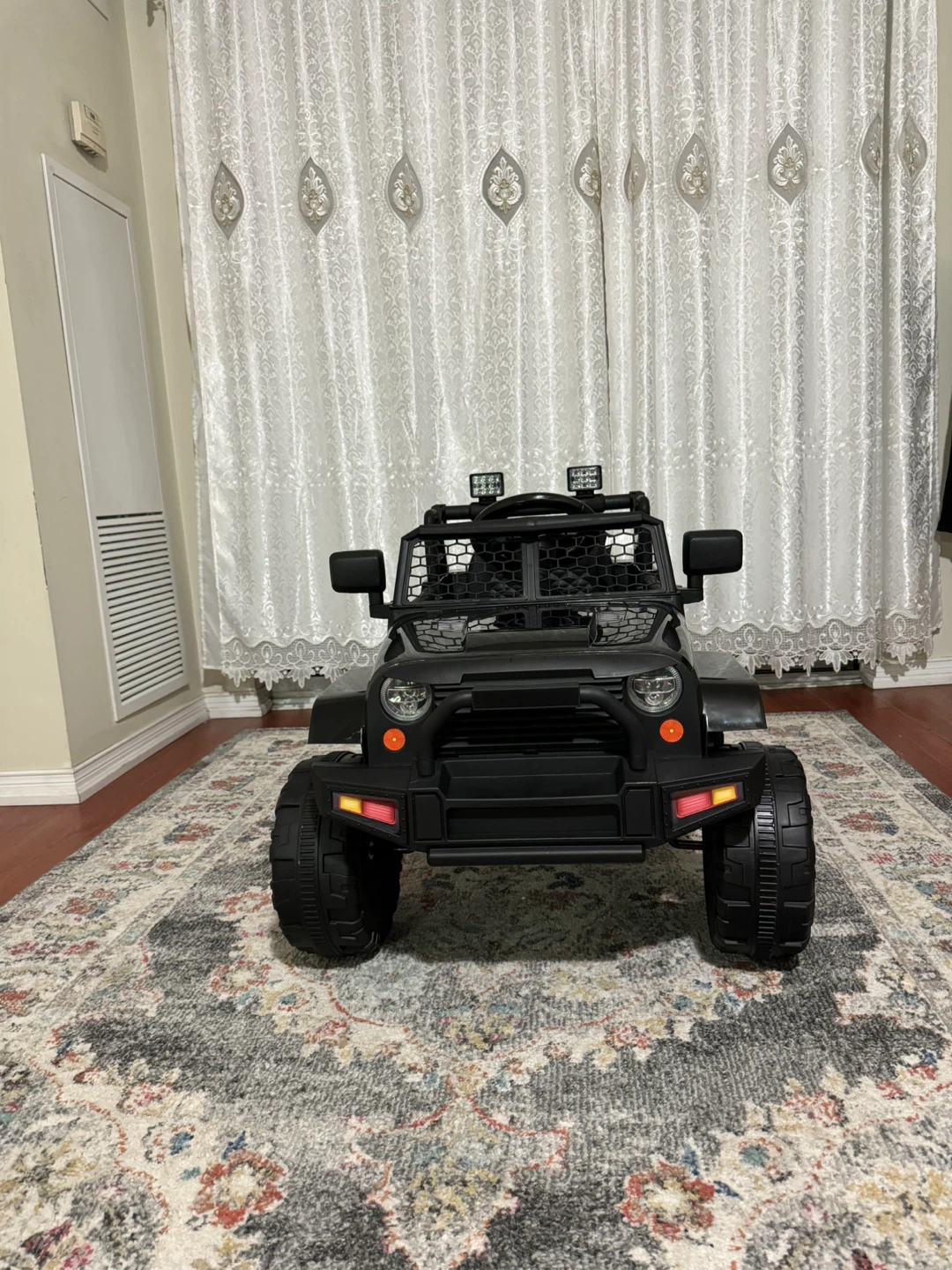 Kids 12V Electric Ride-On Jeep car - photo 2