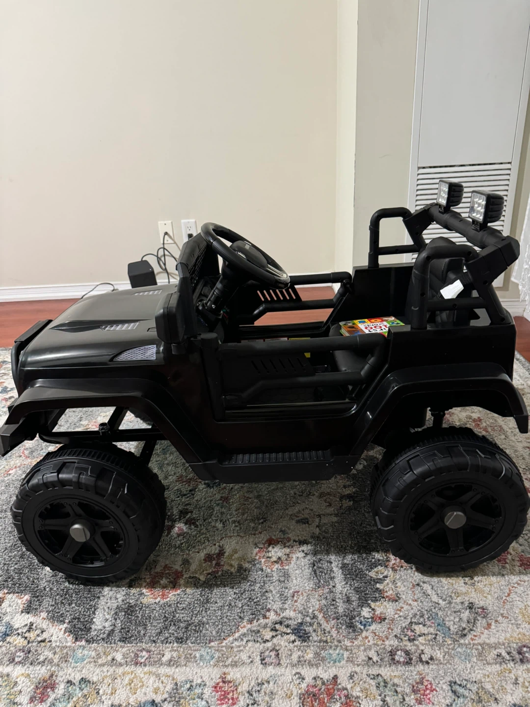 Kids 12V Electric Ride-On Jeep car - photo 3