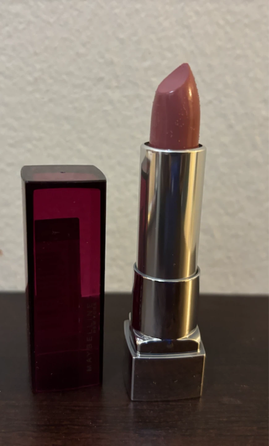 NEW-Maybelline Lipstick 211 Rosey Risk