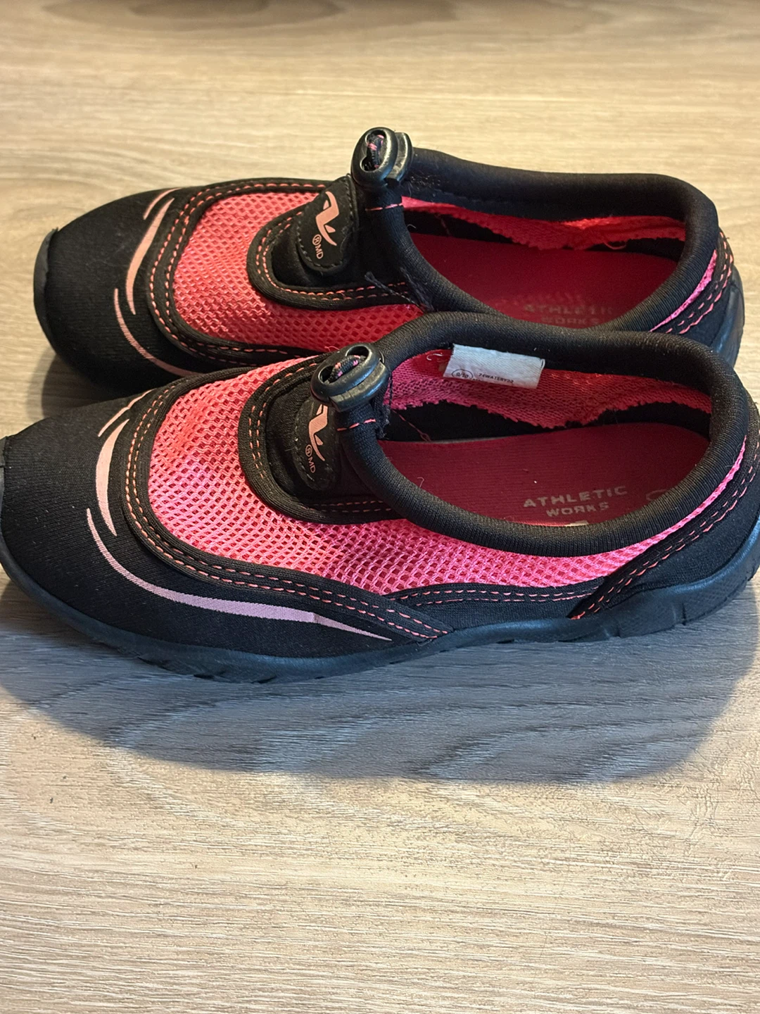 Toddler Surf Shoes- size 9/10