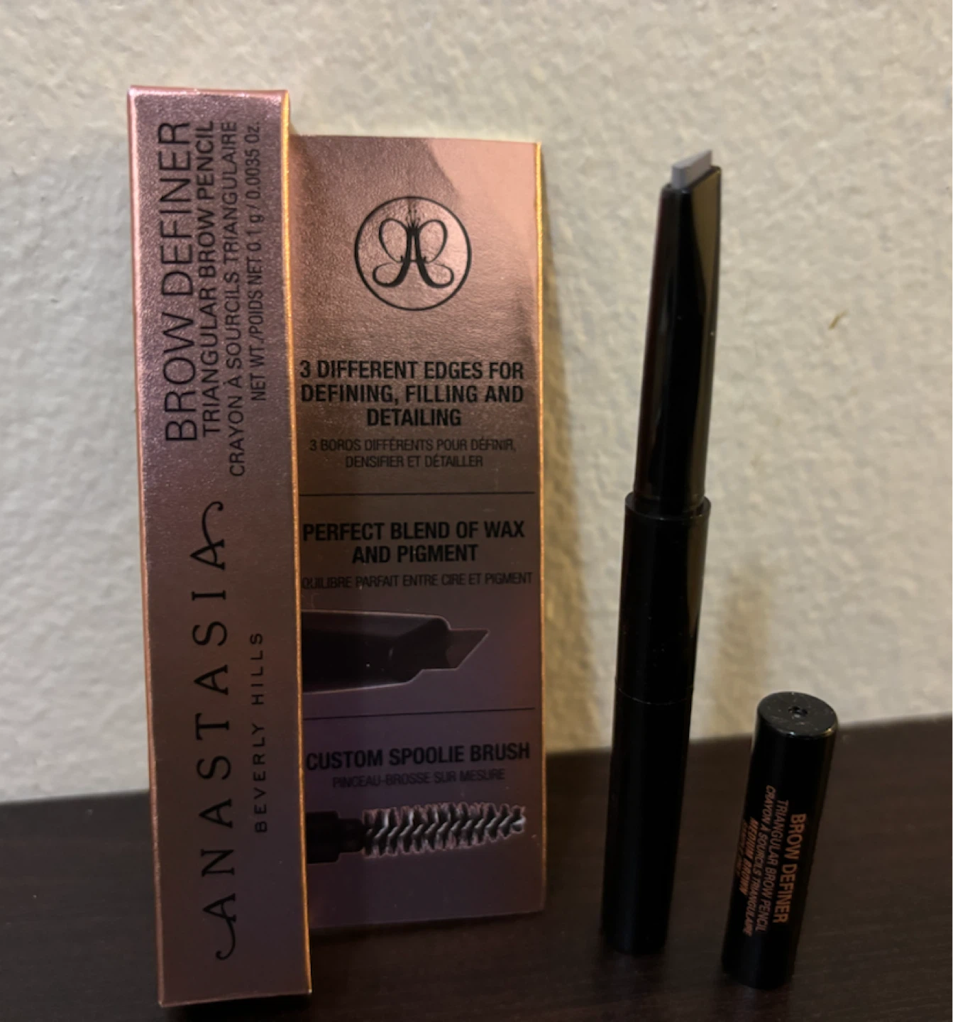 NEW-Anastasia Beverly Hills Brow Definer - Medium Brown