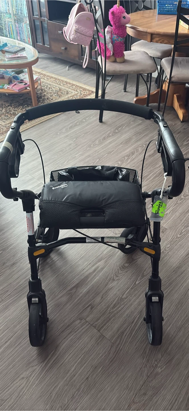 Evolution Walker Rollator - photo 2