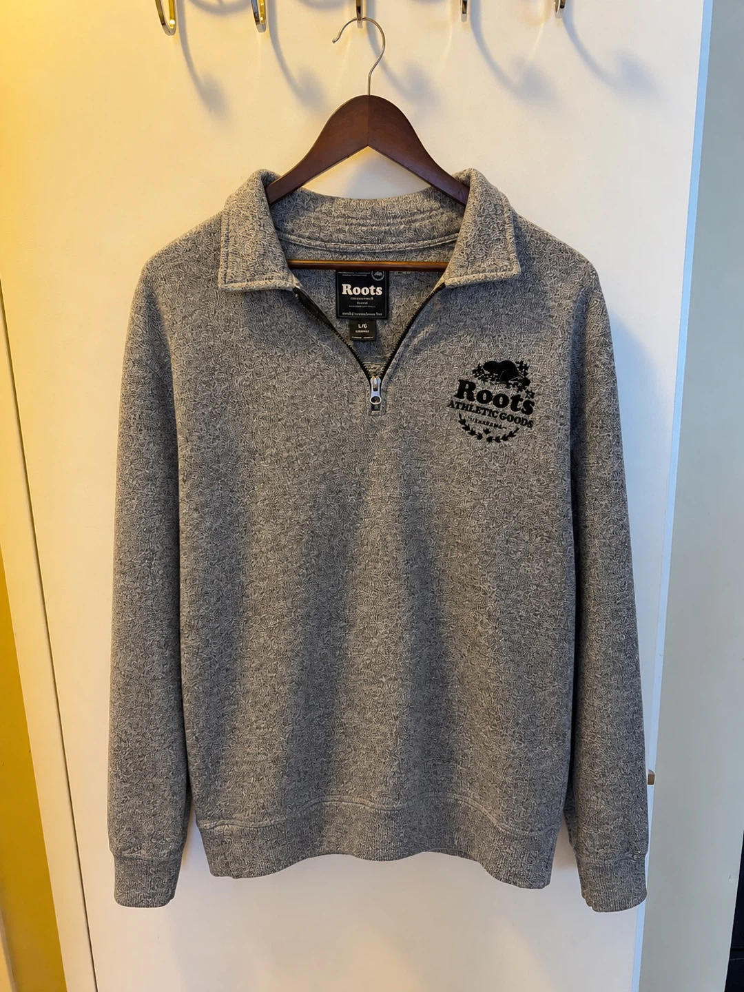 Roots Athletic Goods Pullover