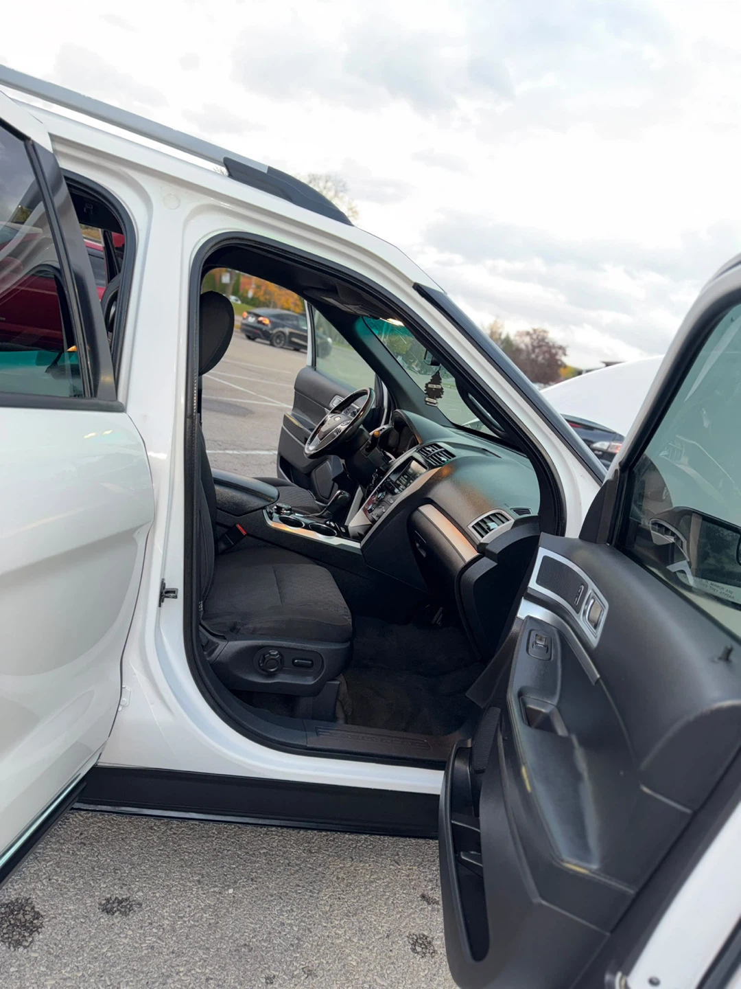 Ford Explorer - photo 4