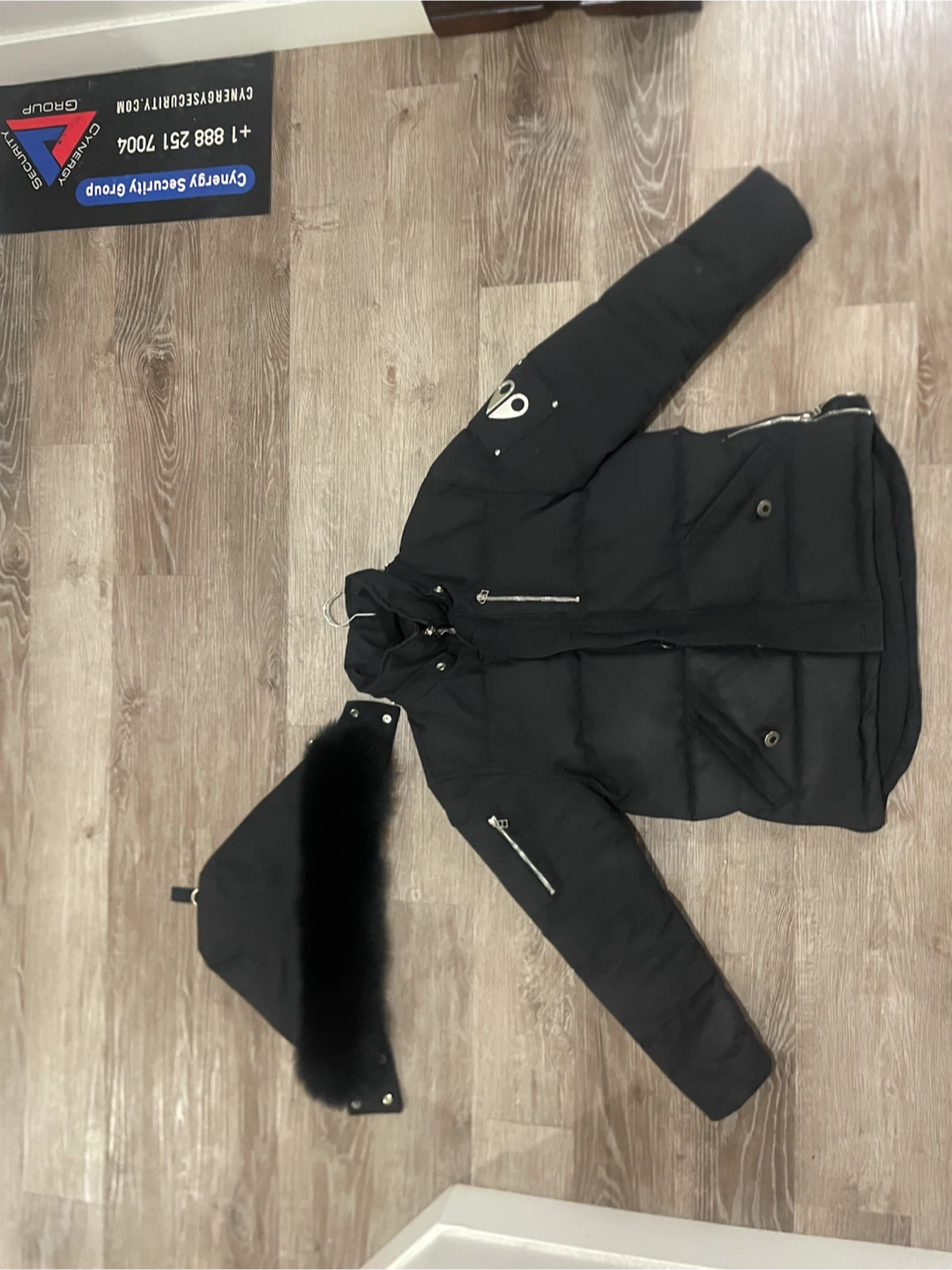 Moose Knuckles Black Down Jacket - photo 2
