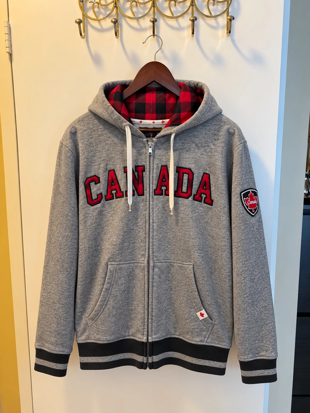Canada Zip-Up Hoodie Grey