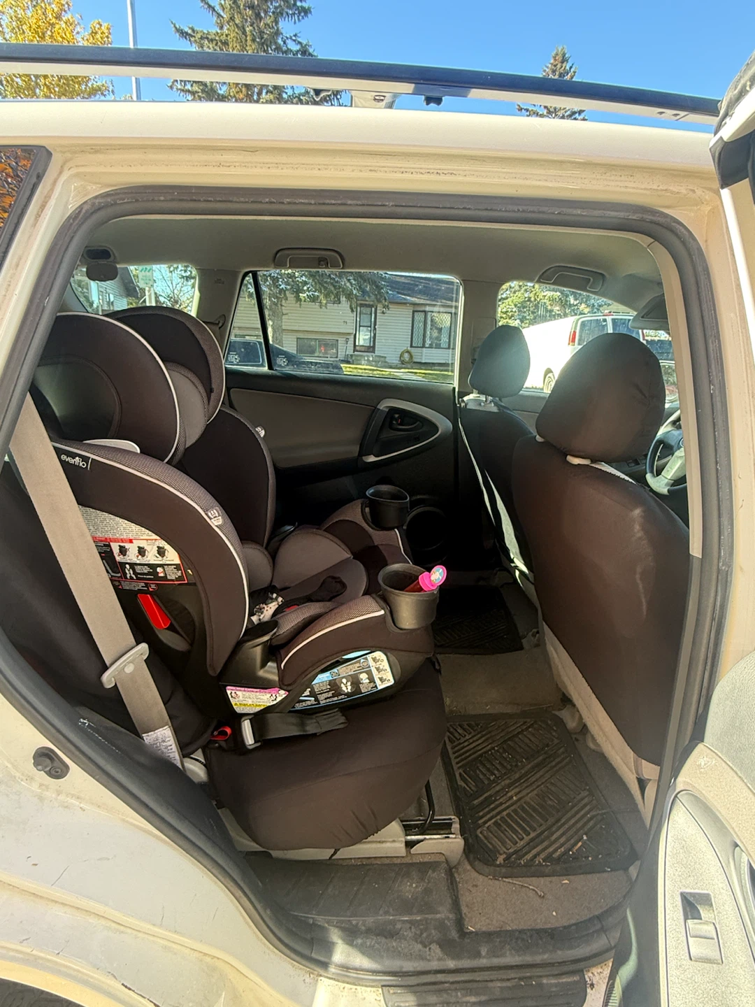 Car toyota rav4 07 - photo 4