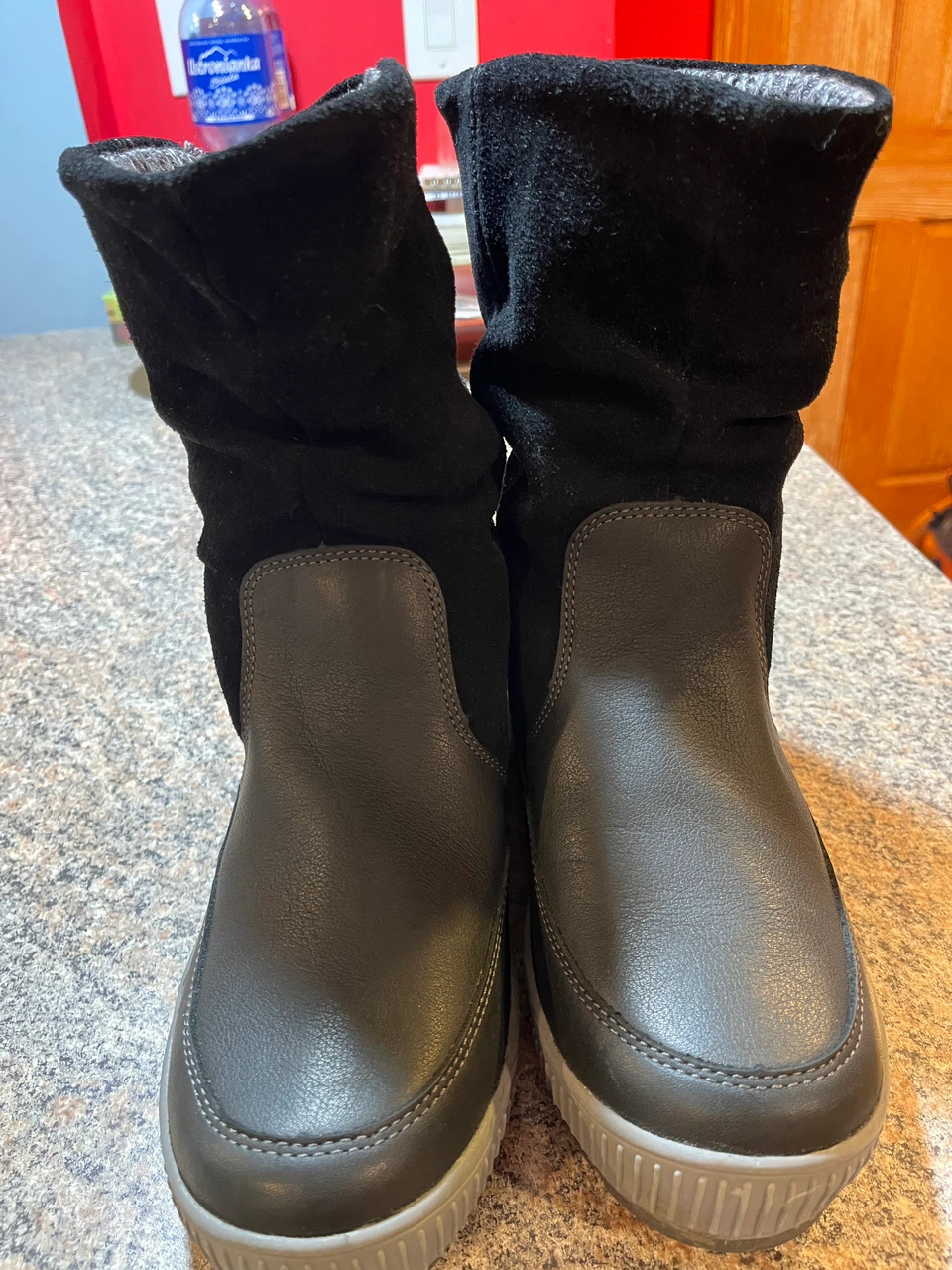 Tara M. Willow Boots Size 10M