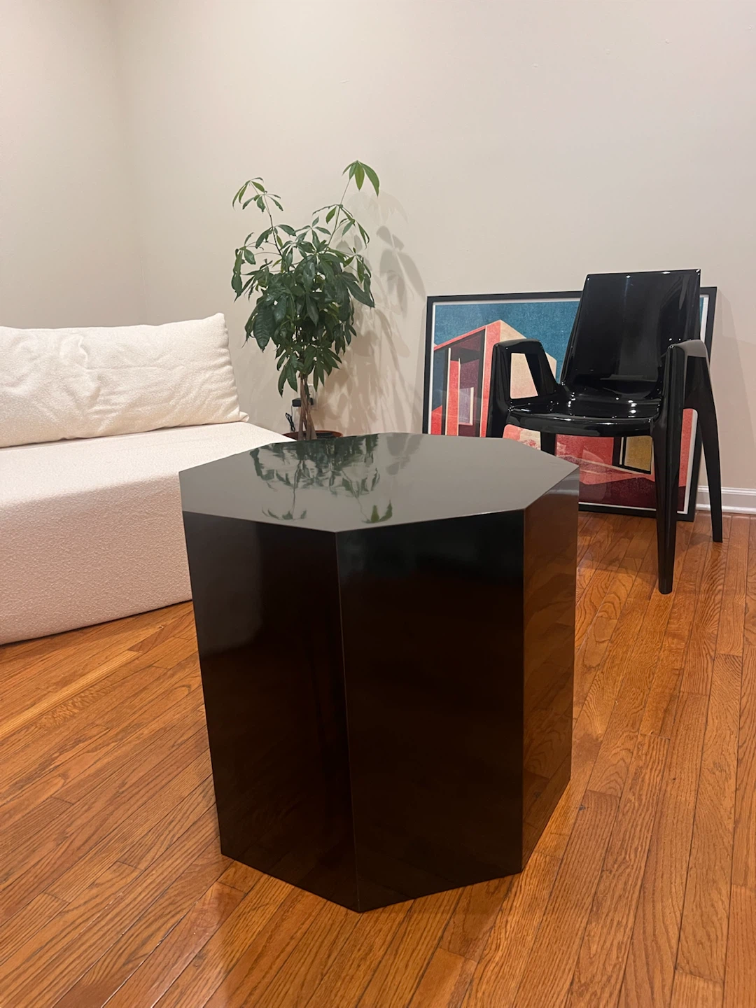 Glossy Black Geometric Pedestal Side Table — Art Deco–Inspired