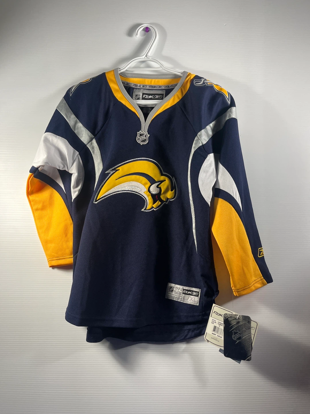 New Reebok Buffalo Sabres Youth Jersey