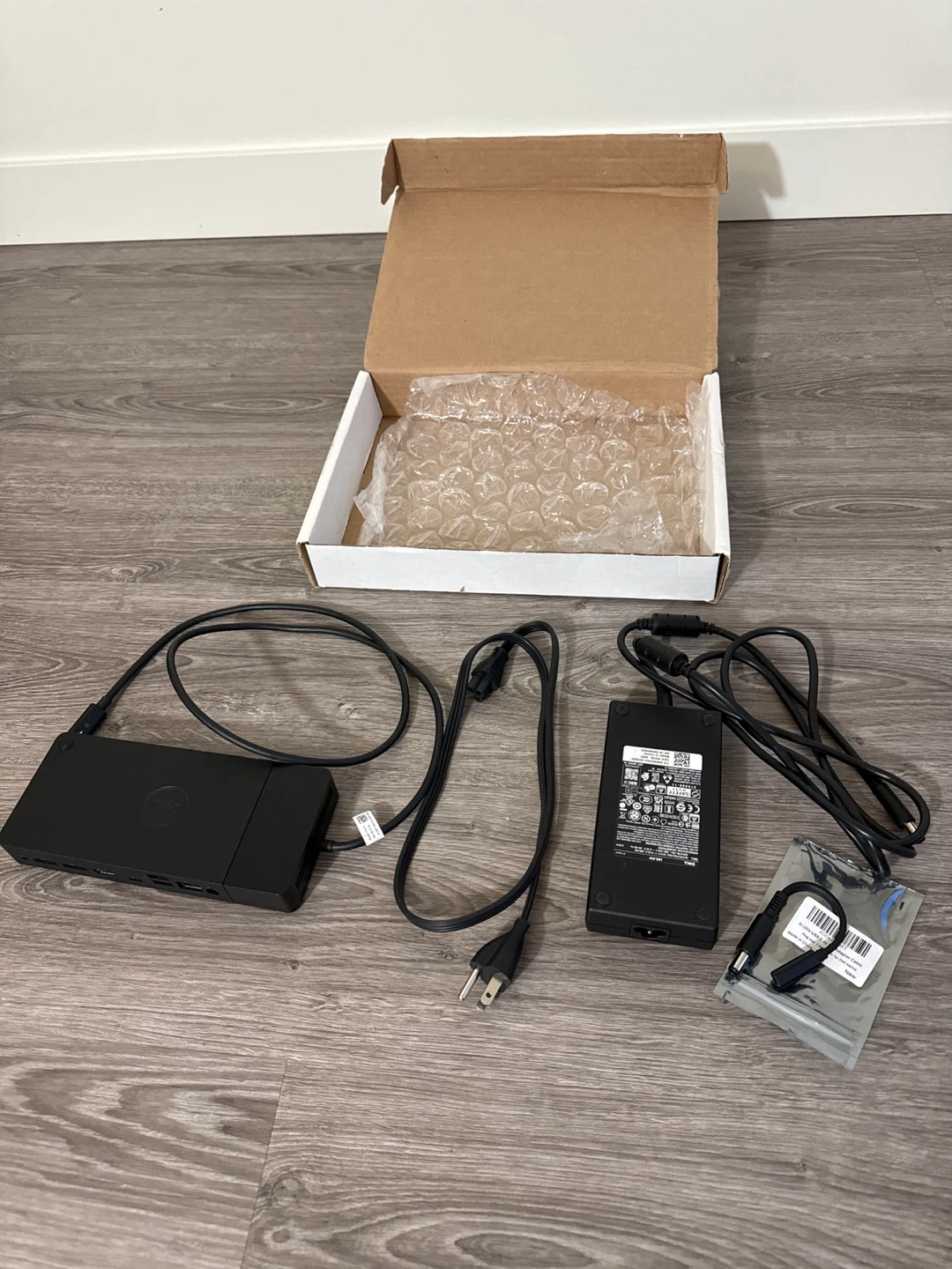 Dell WD19S USB-C Docking Station 180W - photo 4