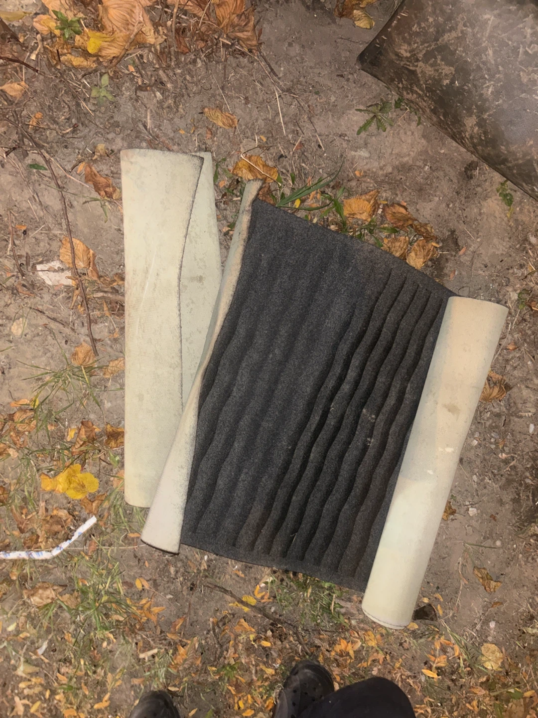 Two Black Rubber Mats - photo 2