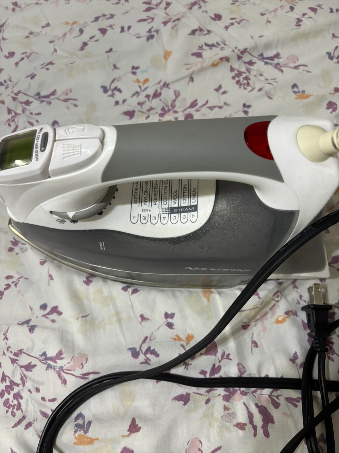 Black+Decker Digital Advantage Steam Iron