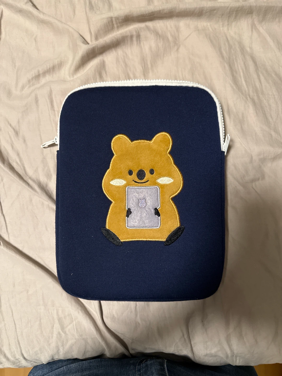 DINOTAENG Quokka Laptop Pouch