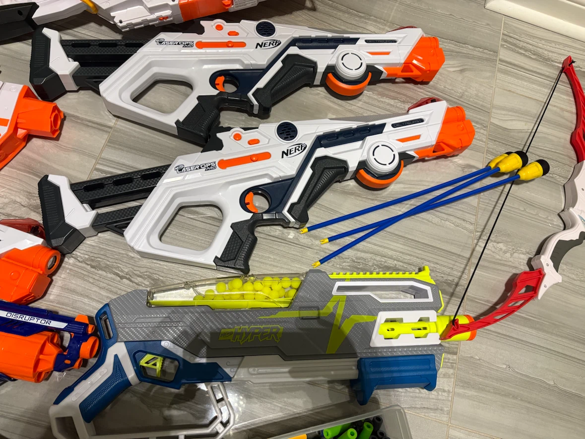 Large Collection of Nerf Blasters and Accessories - photo 4