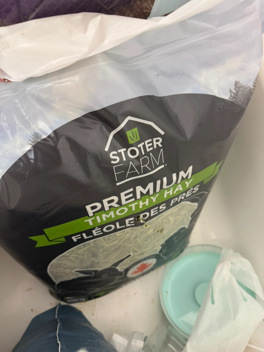 Small Pet Bedding and Timothy Hay Bundle