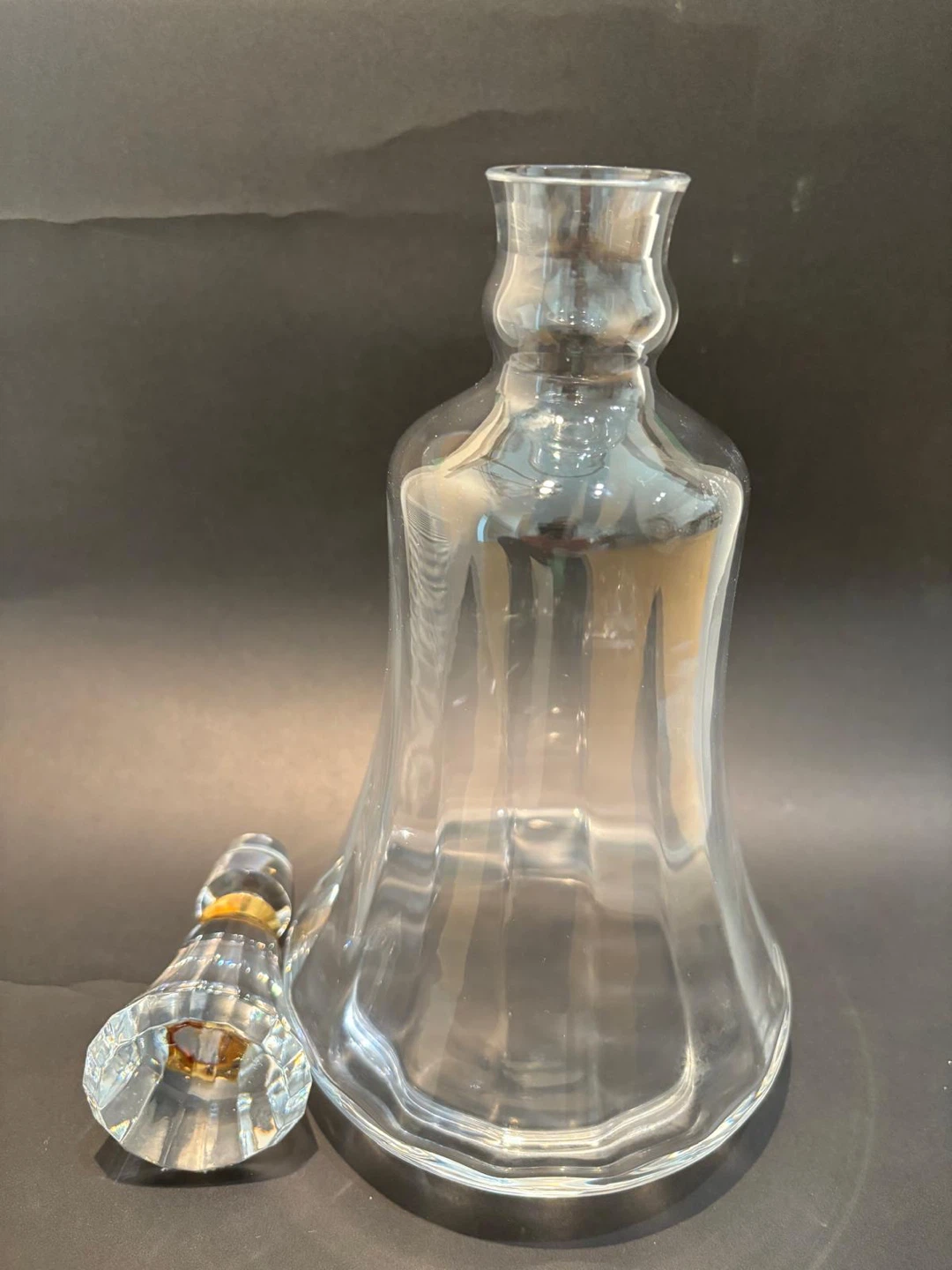 Clear Glass Decanter with Stopper - photo 3