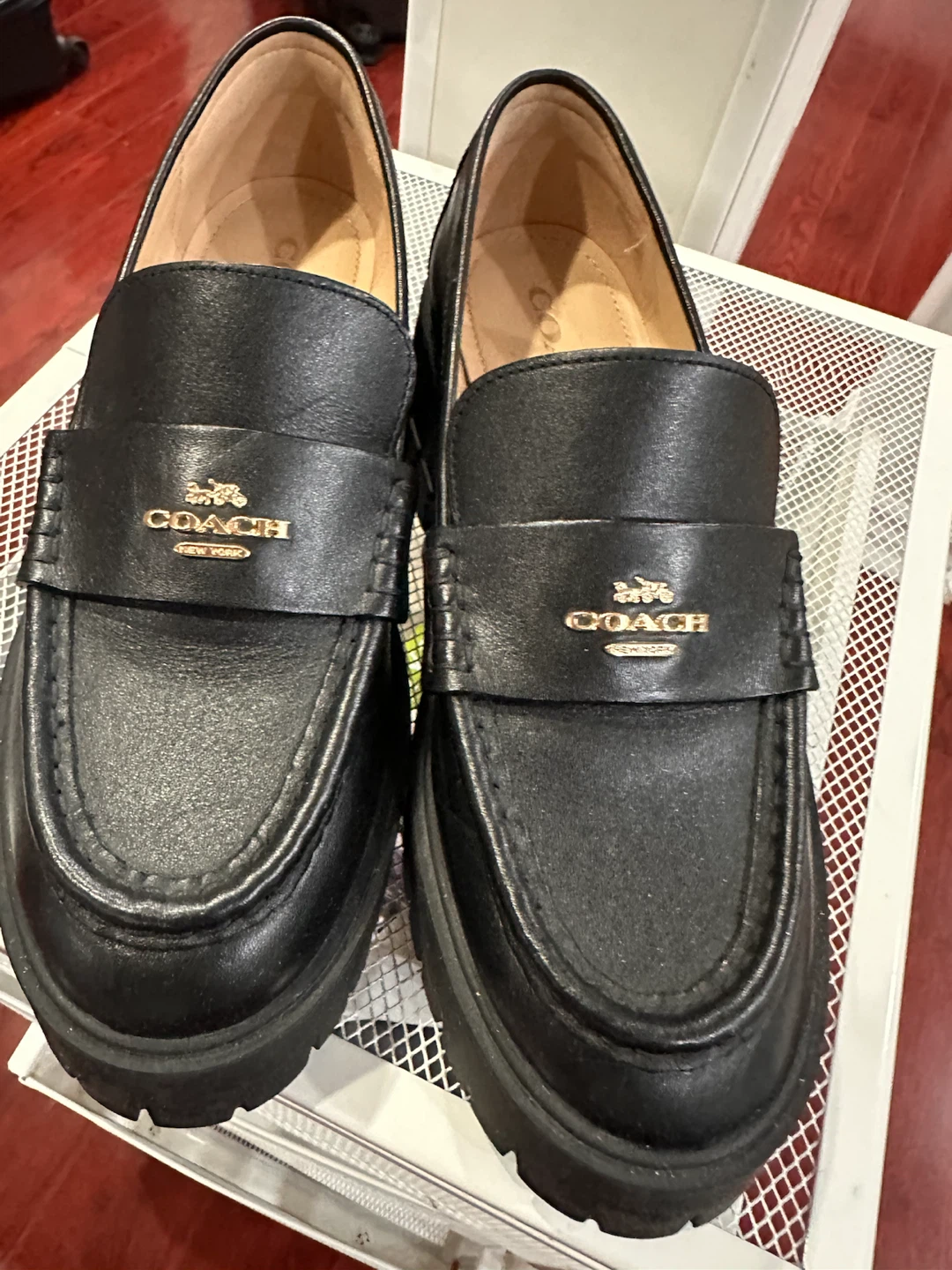 Coach Black Leather Loafers Size 6 - photo 3