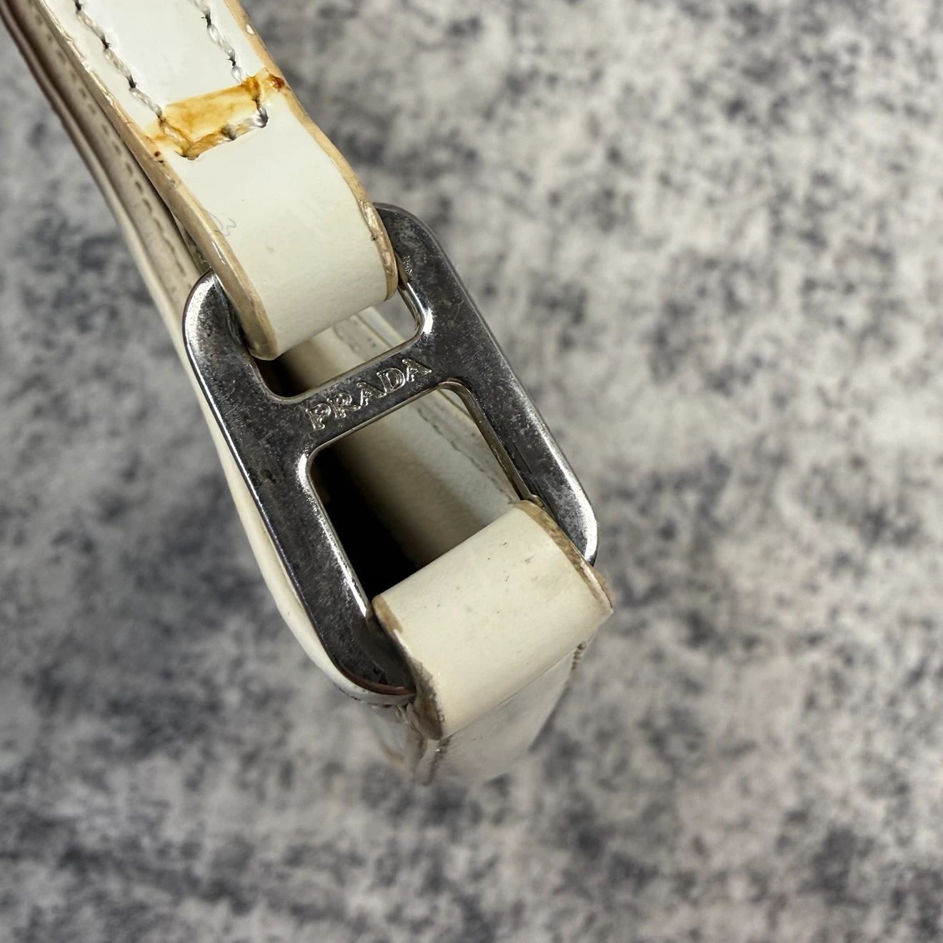 Prada white hobo shoulder bag - photo 5