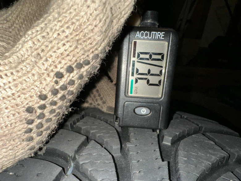 ⁠205/60R16 16" Steel Wheels + Winter Tires (5x114.3) - photo 3