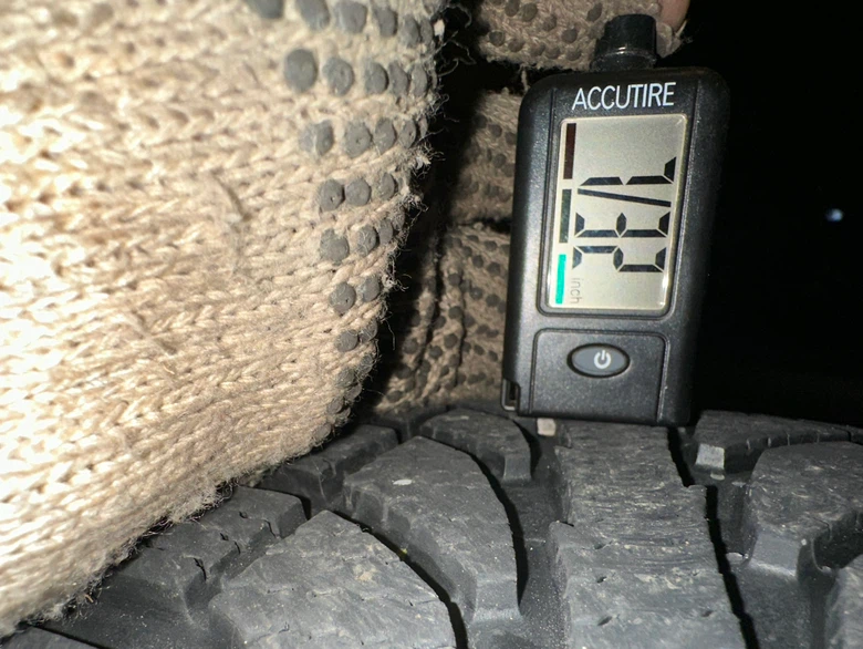 ⁠205/60R16 16" Steel Wheels + Winter Tires (5x114.3) - photo 4
