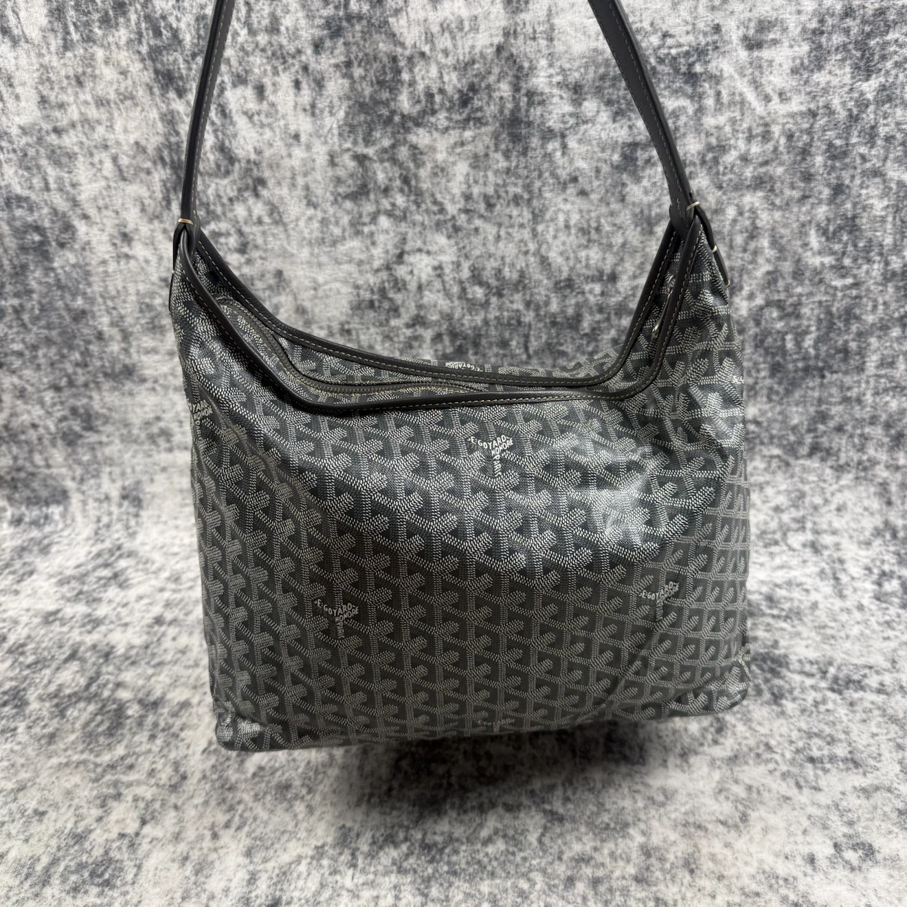 Goyard Grey Goyardine Canvas Hobo Shoulder Bag - photo 2