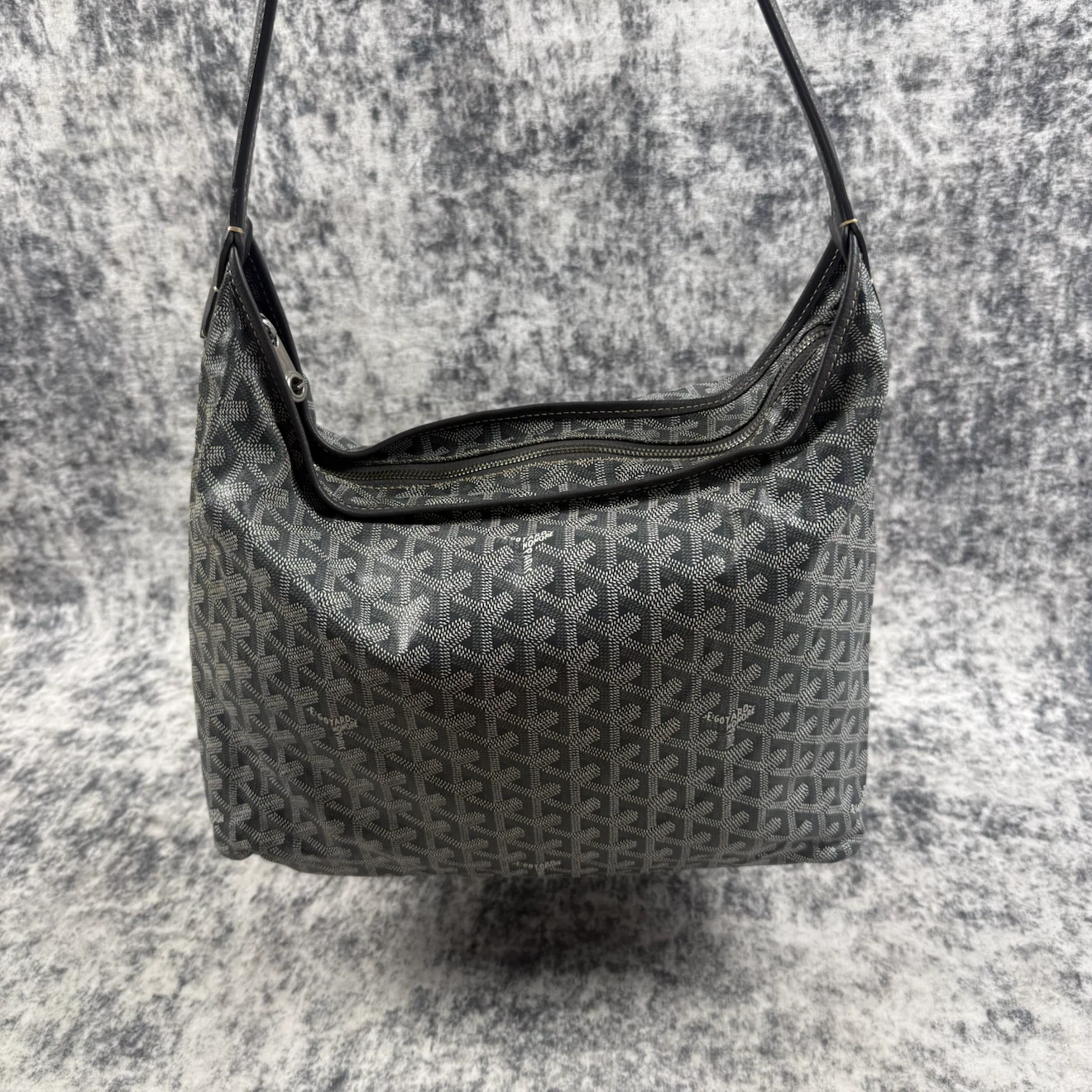 Goyard Grey Goyardine Canvas Hobo Shoulder Bag - photo 3