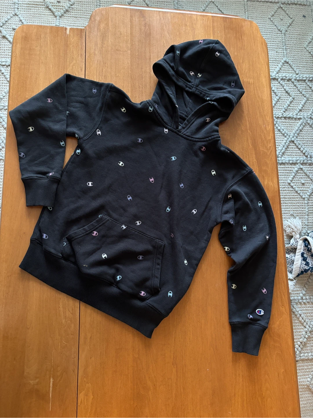 Kids medium Champion black logo pattern hoody