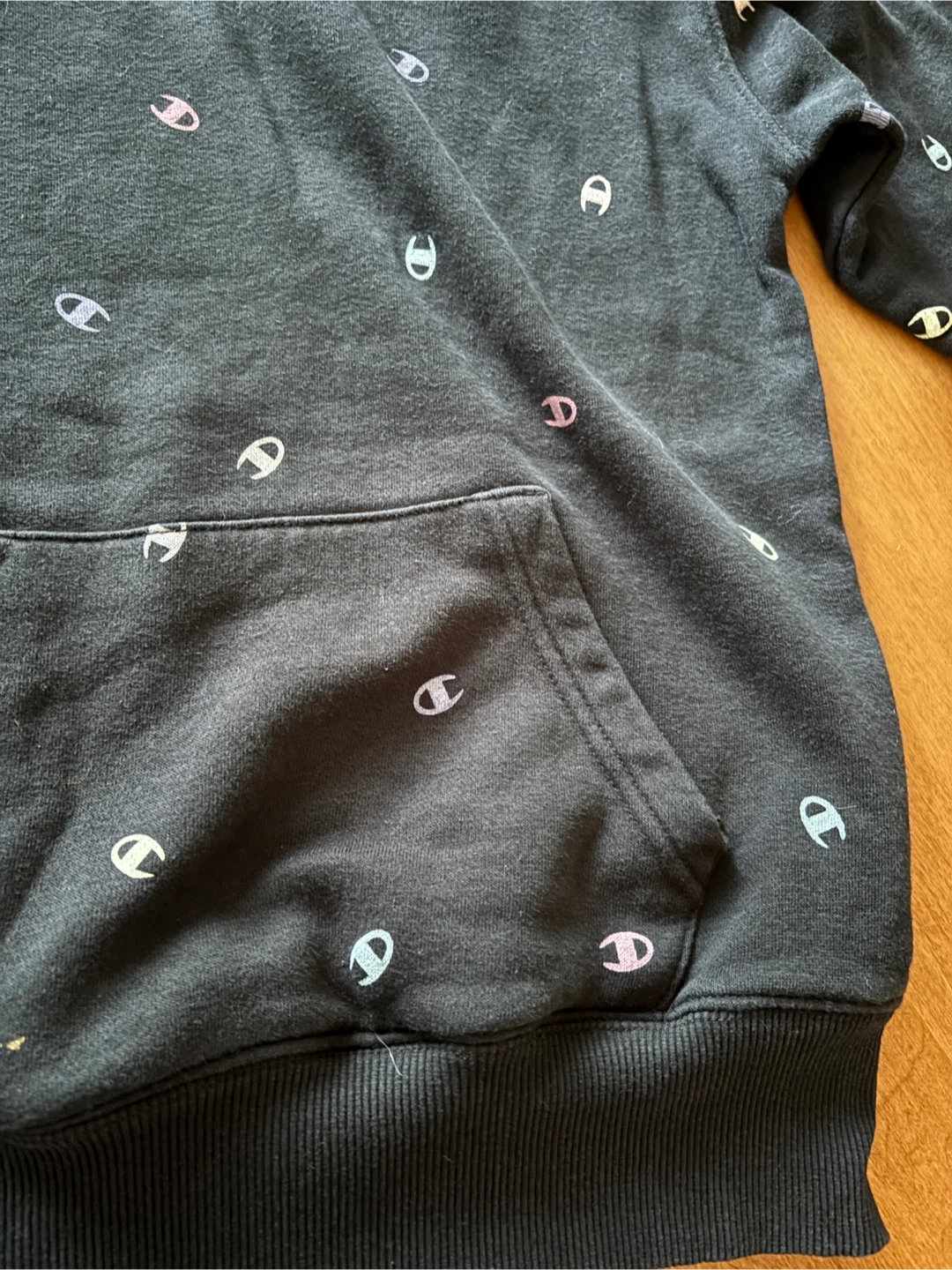 Kids medium Champion black logo pattern hoody - photo 4