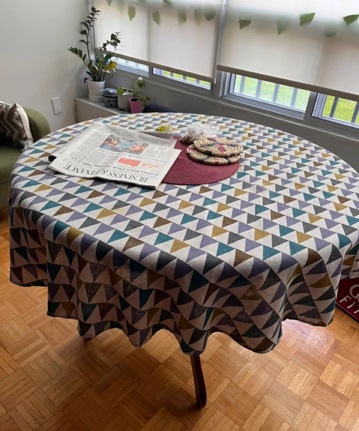Round Wooden Dining Table with 4 Chairs