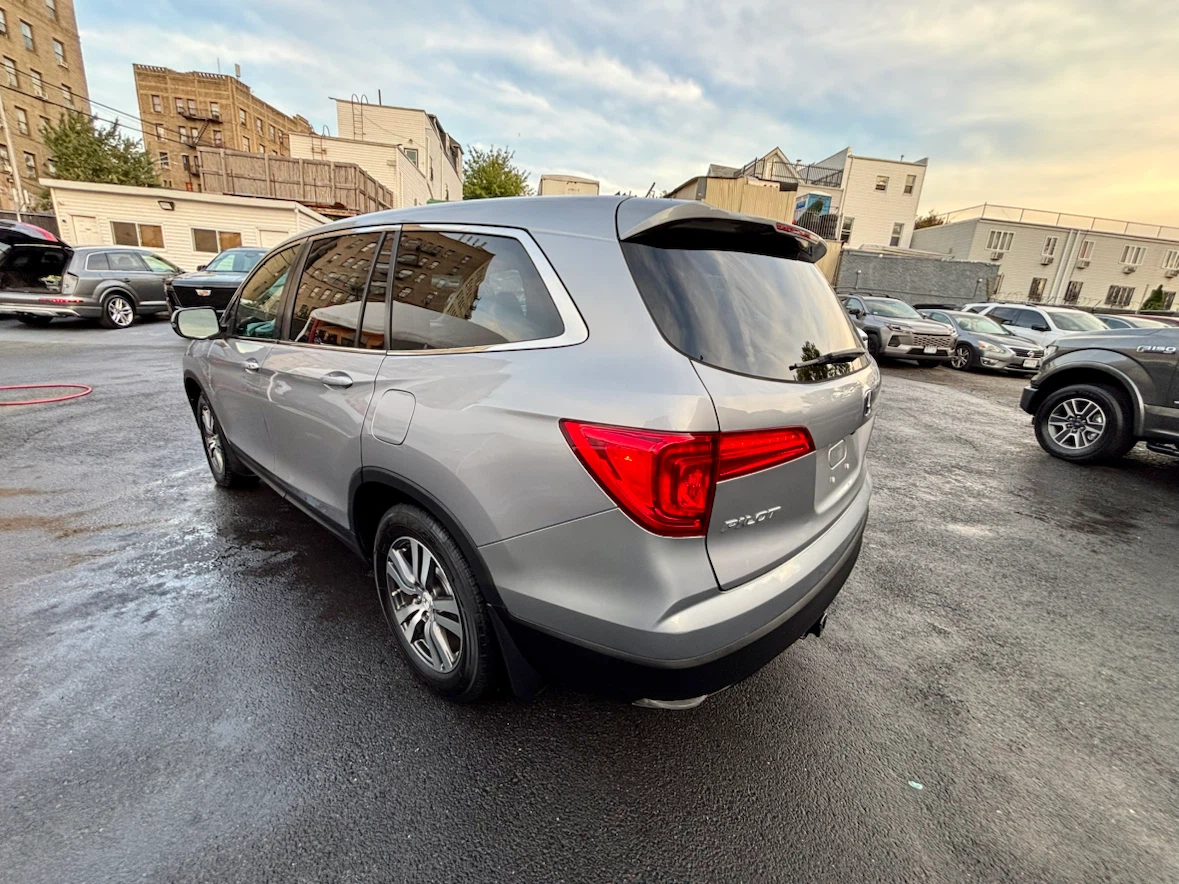 Silver Honda Pilot EX-L 2016 89k miles - photo 3