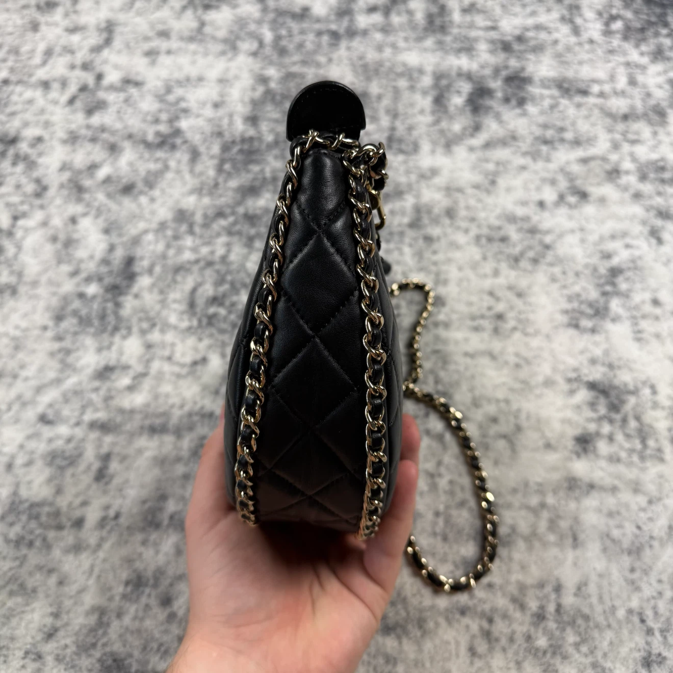Chanel Black Quilted Lambskin Chain Hobo Bag - photo 5