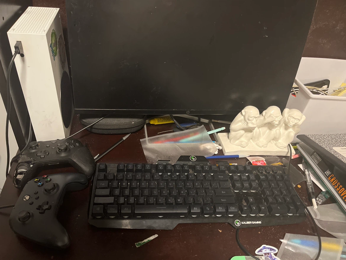 Xbox Series S Gaming Bundle - photo 2