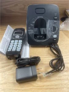 VTech VG104-11 DECT 6.0 Cordless Phone with Answering Machine - photo 3
