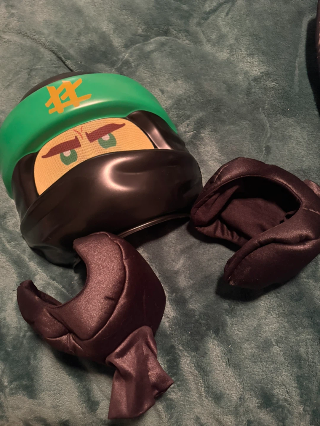 LEGO Ninjago Lloyd Costume - photo 2