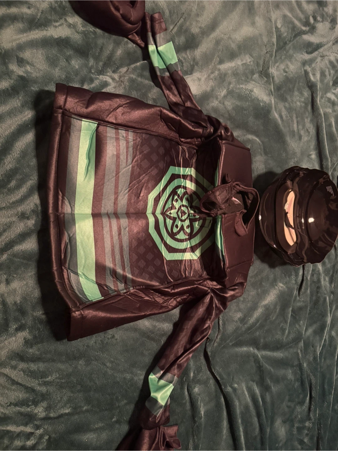 LEGO Ninjago Lloyd Costume - photo 3