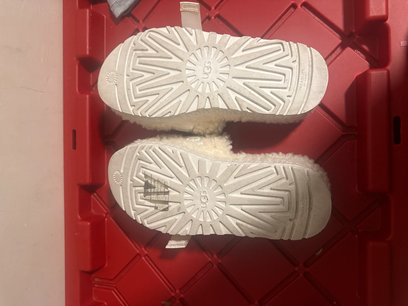 UGG Fluff Yeah Slides White - photo 2