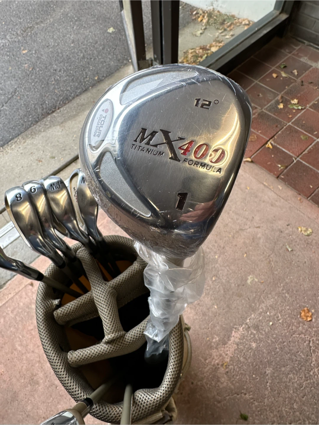 Golf clubs never used