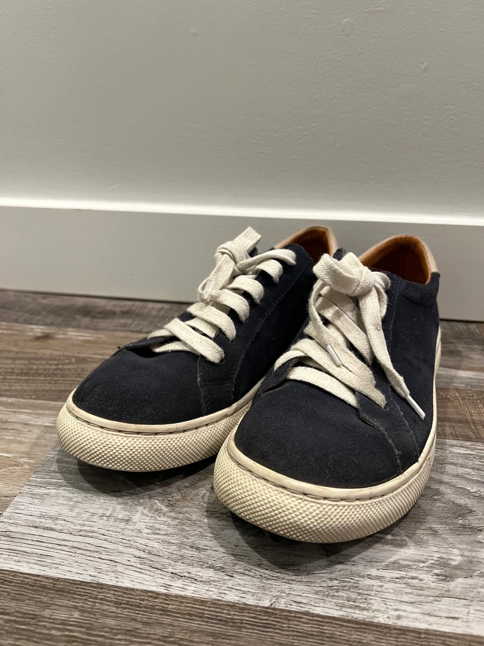 Boys suede sneakers - size 5,5-6