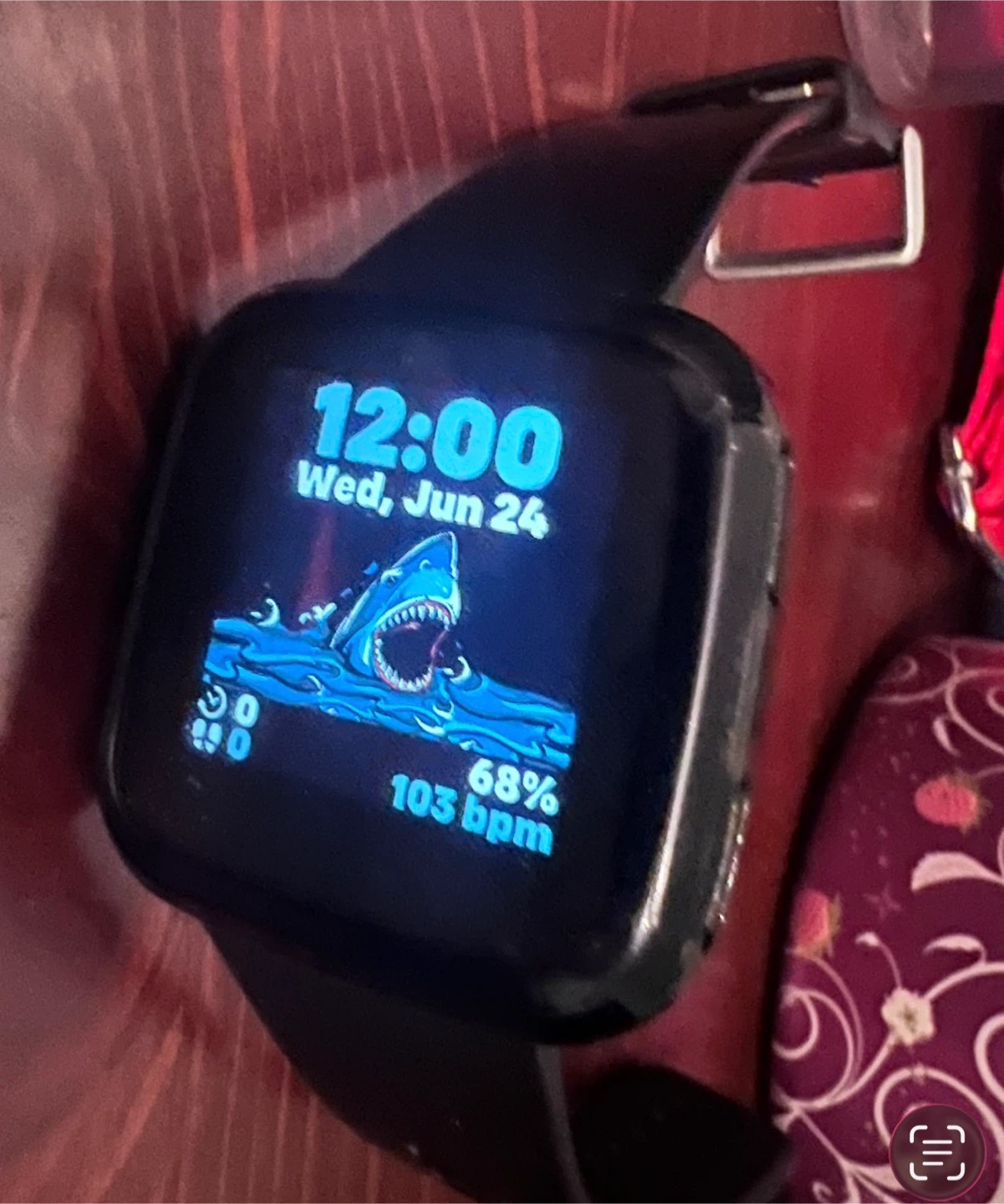 FITBIT VERSA SMARTWATCH