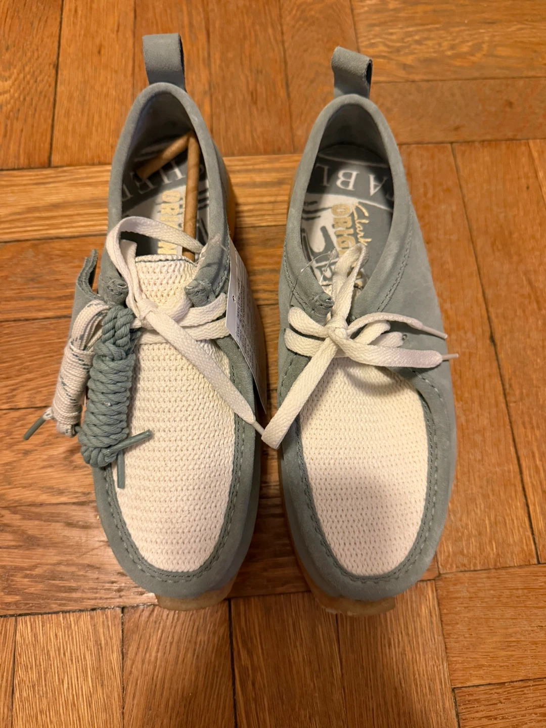 Men’s US 7 1/2 Clarks Originals Wallabee Shoes - photo 2
