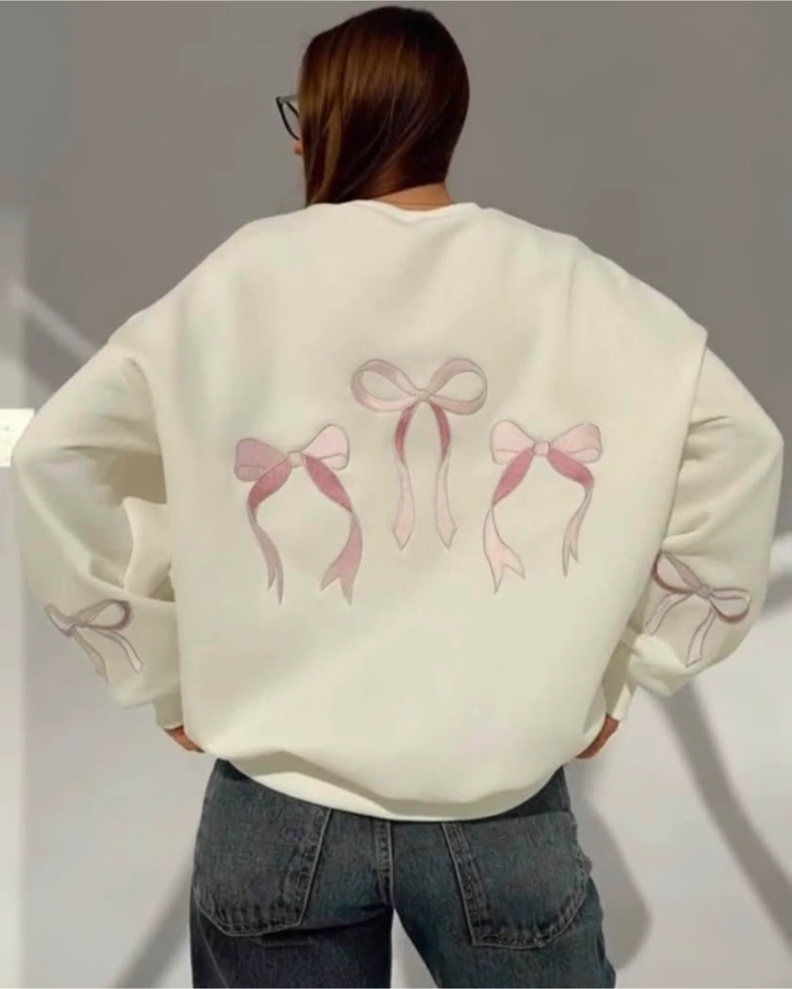 Edikted Pink Bow Graphic Sweatshirt