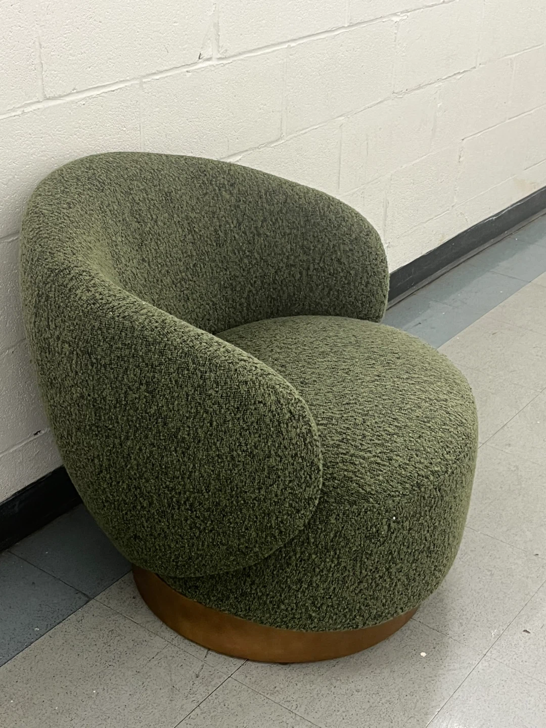 Olive Green Boucle Swivel Chair - photo 2