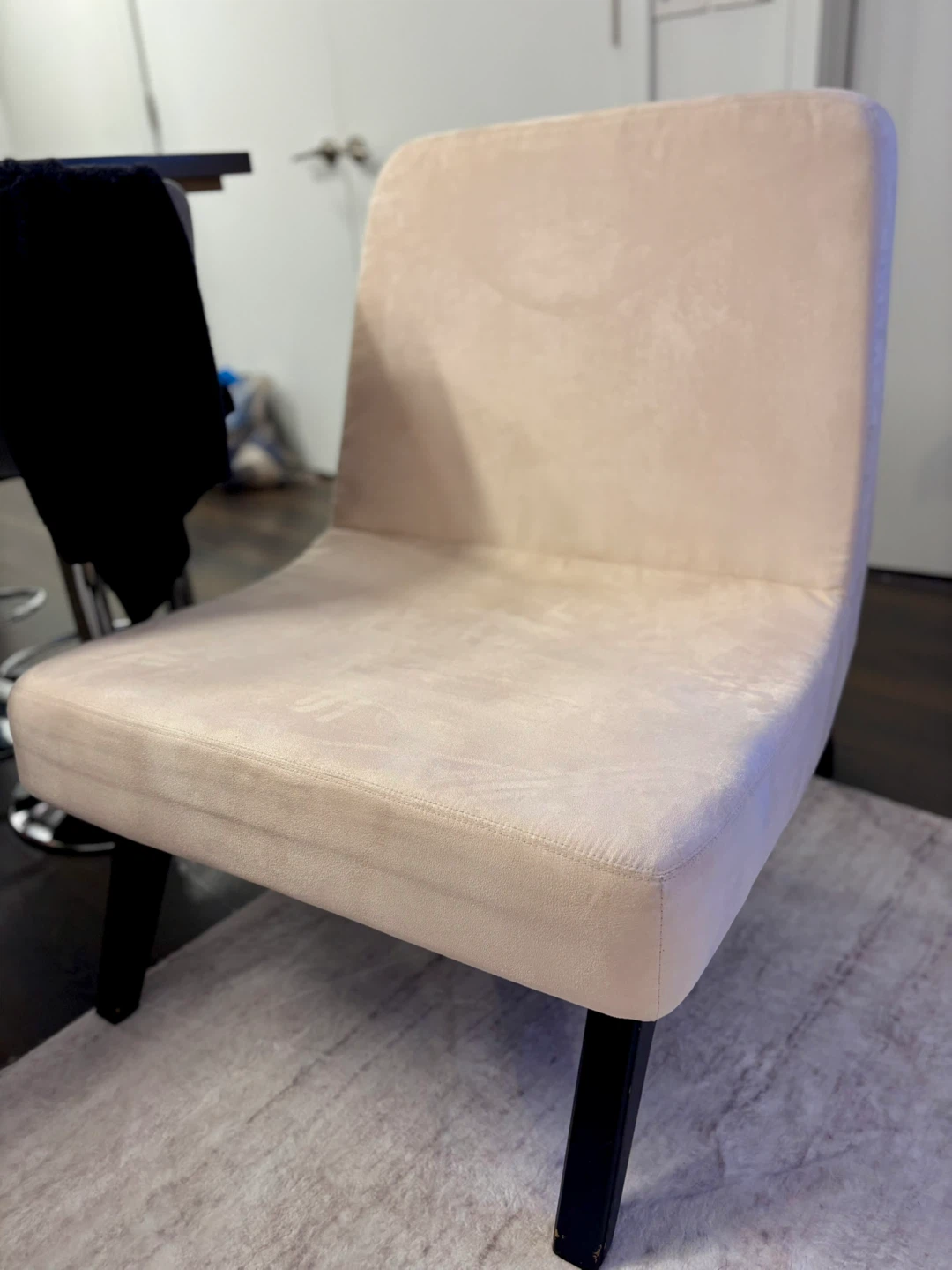 LIKE NEW - MOVING SALE - Cream Accent Chair