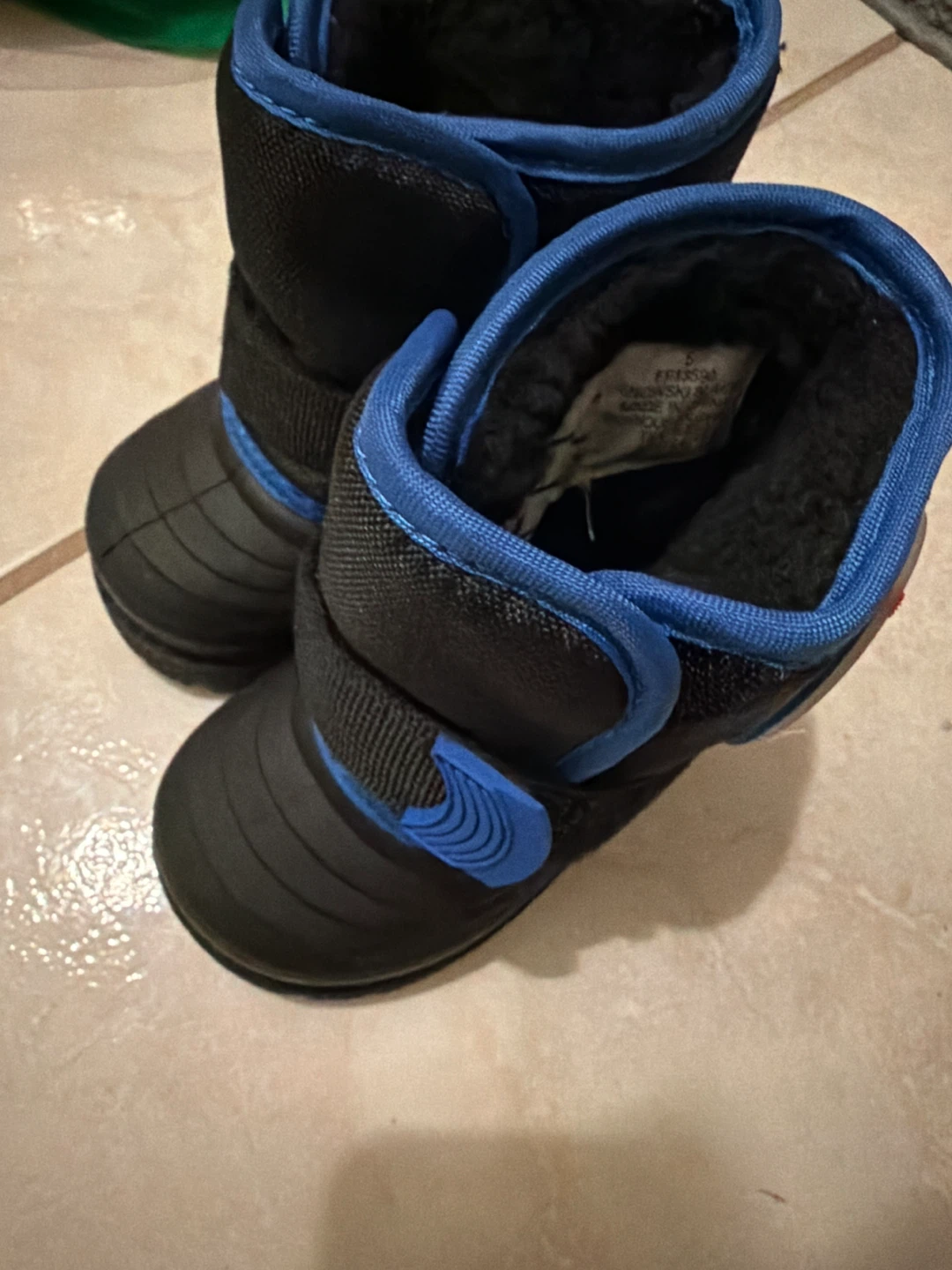 Kamik winter boots, size 5