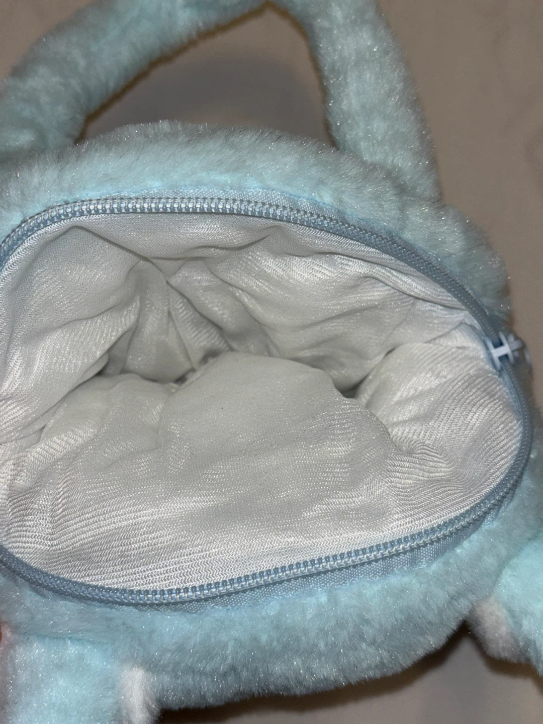 Sanrio Cinnamoroll Plush Mini Handbag - photo 3