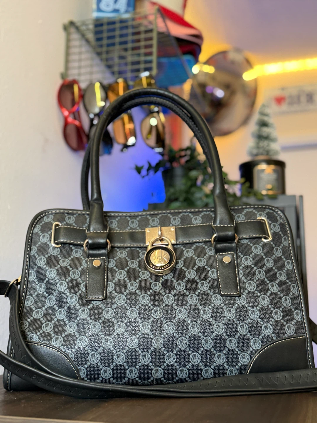 Wendy Keen Handbag - photo 4