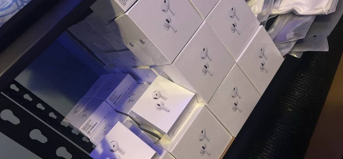 AirPods Pro 2 ANC & AirPods Pro 4 ANC